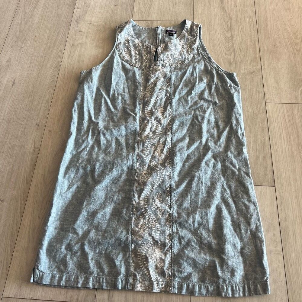 Patagonia Light Gray Sleeveless Embroidered Shift Dress